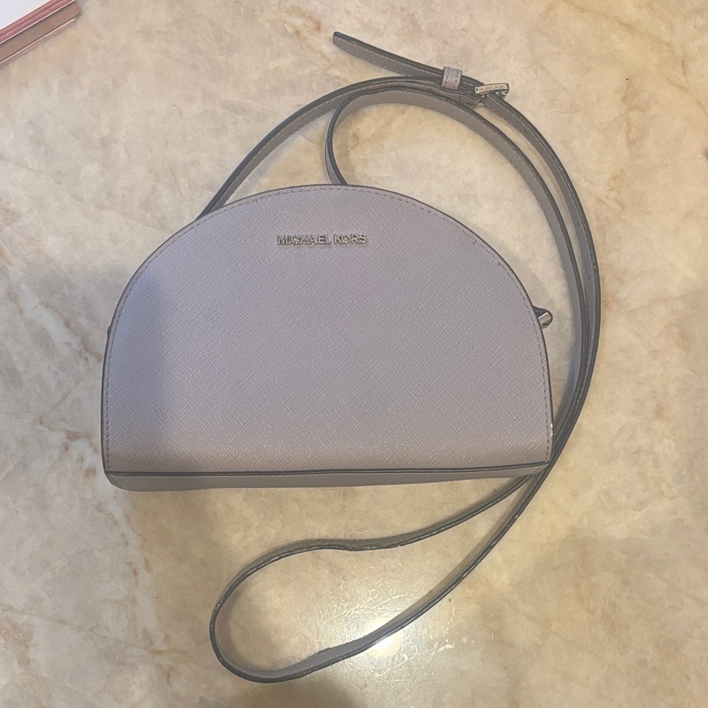 Michael Kors NWOT Gray Saffiano Leather Dome Crossbody Bag - Picture 7 of 10